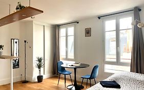Eiffel Tower - Cosy Studio